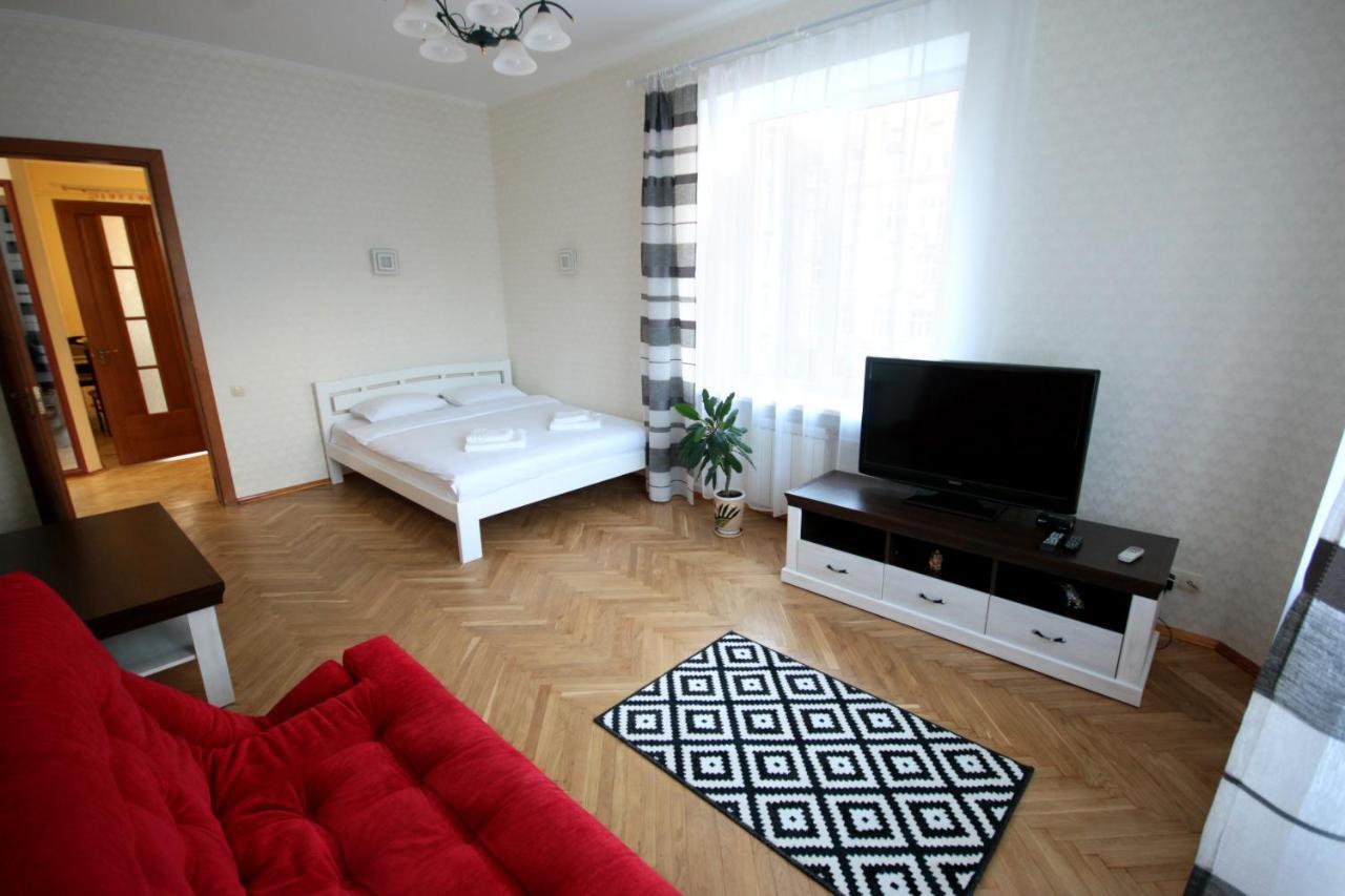 Inn Home Apartments In Kiev Center Εξωτερικό φωτογραφία